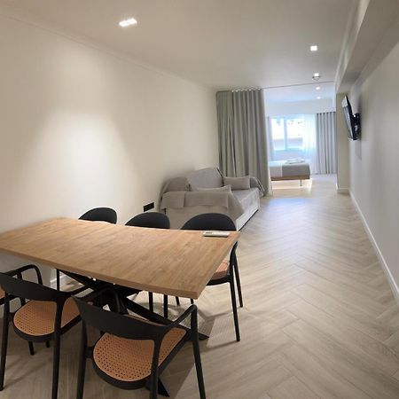 Triple A - Near Ermou Shopping Street - Family Hospitality - Free Parking! Aparthotel เอเธนส์ ภายนอก รูปภาพ